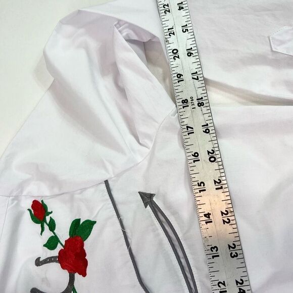 Rodeo Shirt Womens Small White Rose Embroidery Button-Down Cowgirl Top Country - Picture 7 of 9